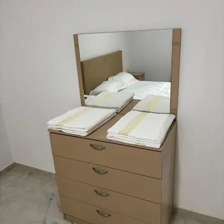 Apartment Pamja *