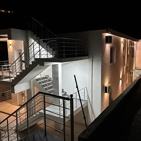 Pamja * Sarandë
